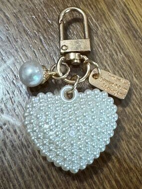 Pearl Beaded Heart KeyChain/Bag Charm - Gold Hardware New
